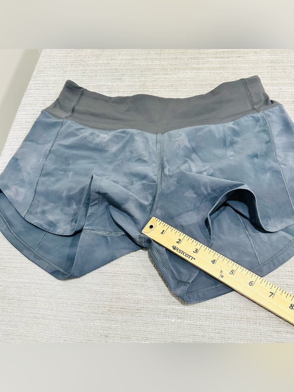 Lululemon Speed Up Mid-Rise Lined Short 4" Diamond Dye  Size 4 - Picture 6 of 7